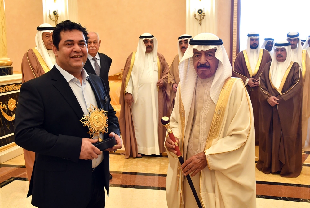 رئيس الوزراء: خادم الحرمين يقود الأمة العربية والإسلامية نحو خيرها ووحدتها