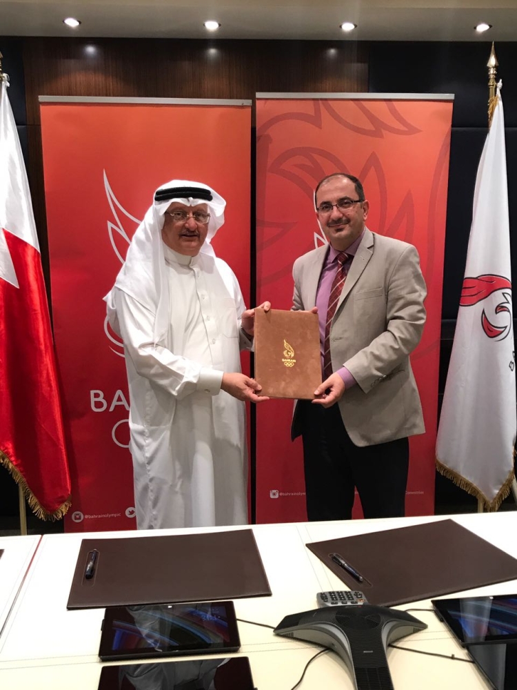 الجامعة الخليجية تجدد إتفاقية التعاون مع "الأولمبية البحرينية"
