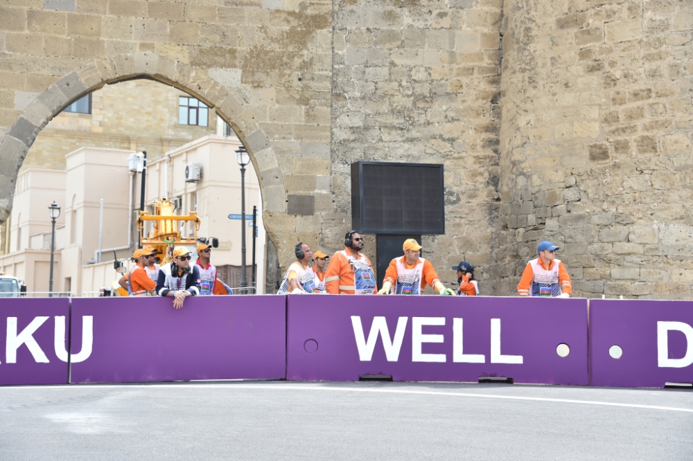 وفد اتحاد السيارات يعلن جاهزيته التامة لتنظيم "جائزة أوروبا الكبرى" للفورمولا 1