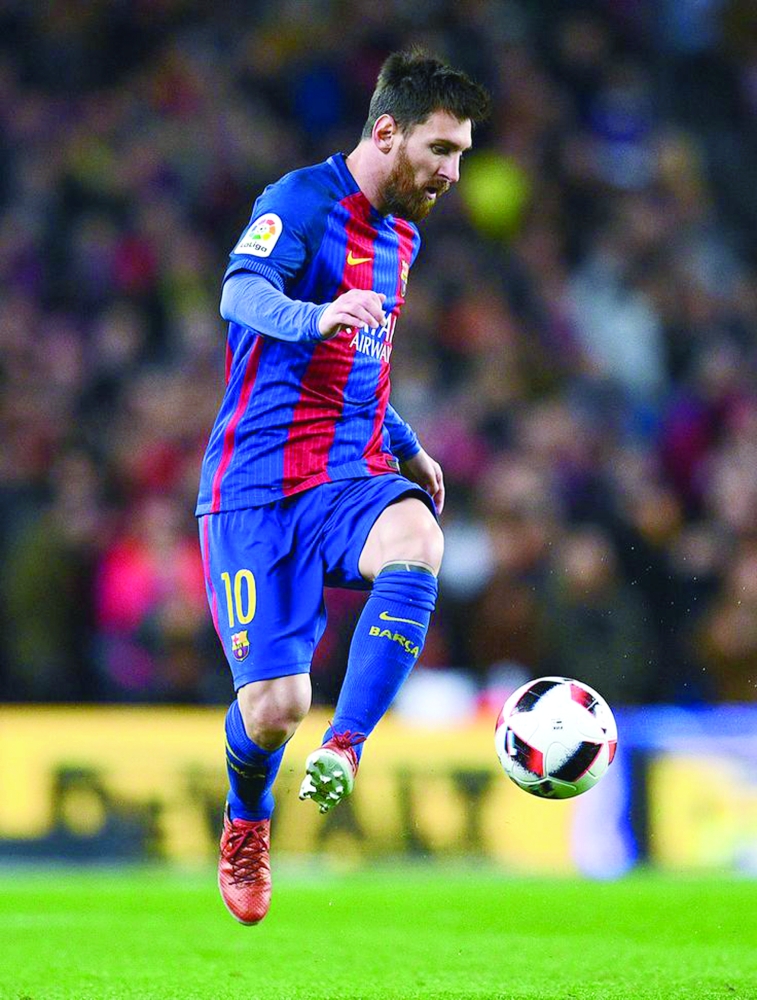 ميسي في ثوب جديد مع برشلونة