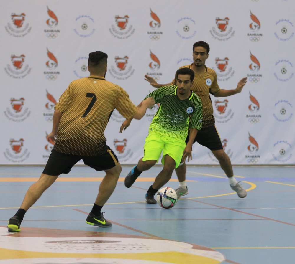 تأهل فرق ناصر بن حمد وفيصل بن حمد وسلطان بن حمد وخالد بن سلمان لقبل نهائي القدم للصالات