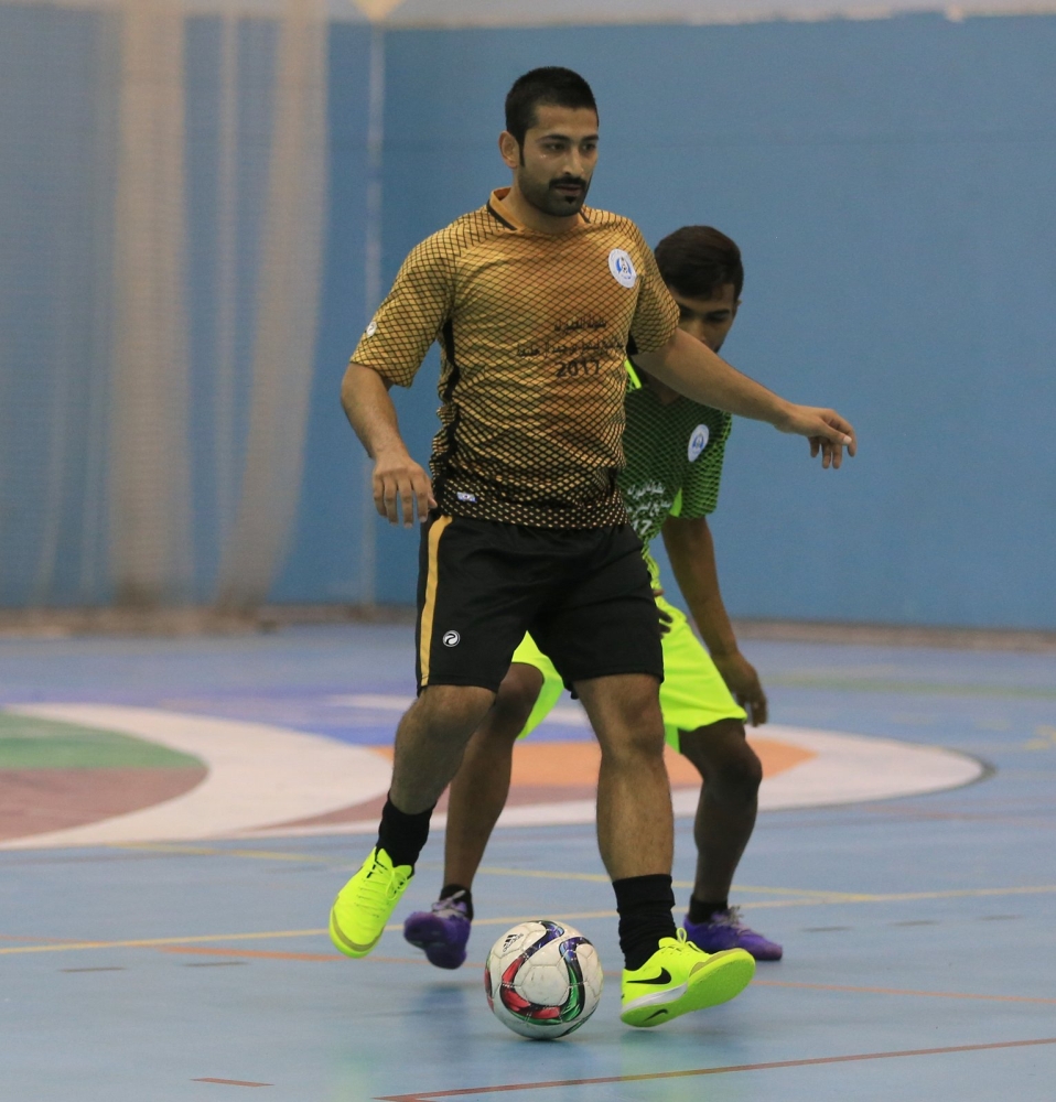 تأهل فرق ناصر بن حمد وفيصل بن حمد وسلطان بن حمد وخالد بن سلمان لقبل نهائي القدم للصالات