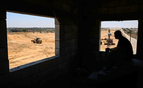 بالصور - "حماس" تقيم منطقة عازلة على حدود غزة ضمن تفاهمات مع مصر