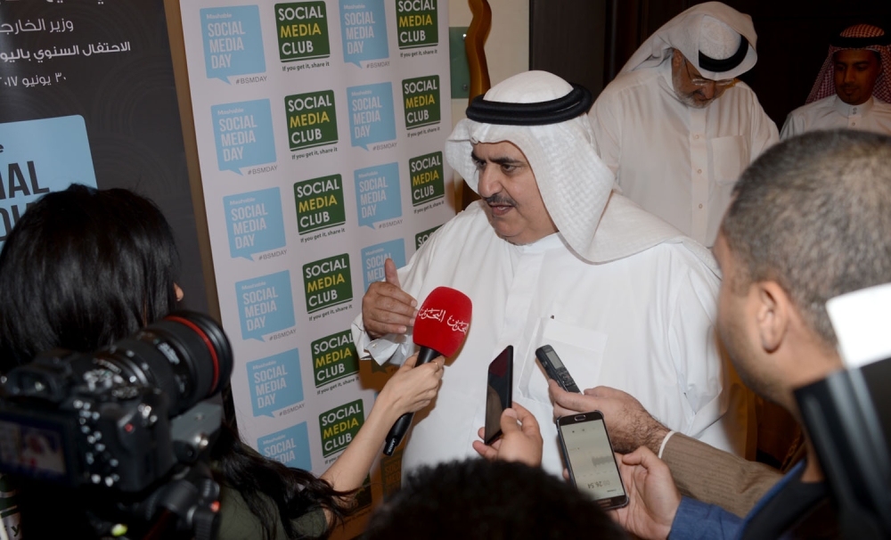 وزير الخارجية: "التواصل الاجتماعي" للتعارف ويجب الحذر في التعامل معها