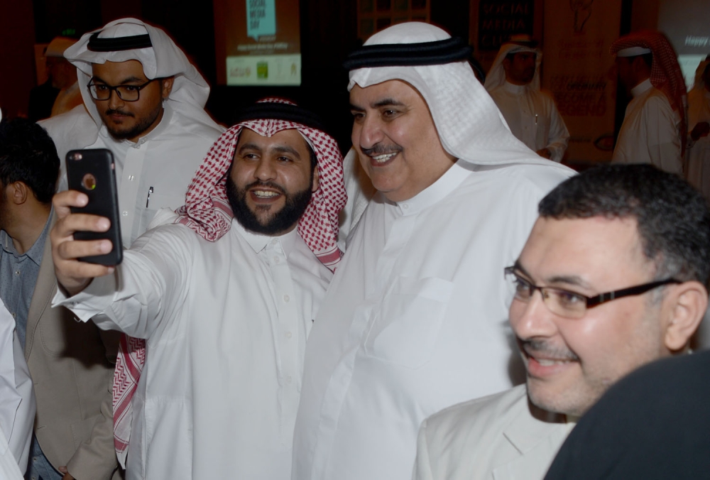 وزير الخارجية: "التواصل الاجتماعي" للتعارف ويجب الحذر في التعامل معها