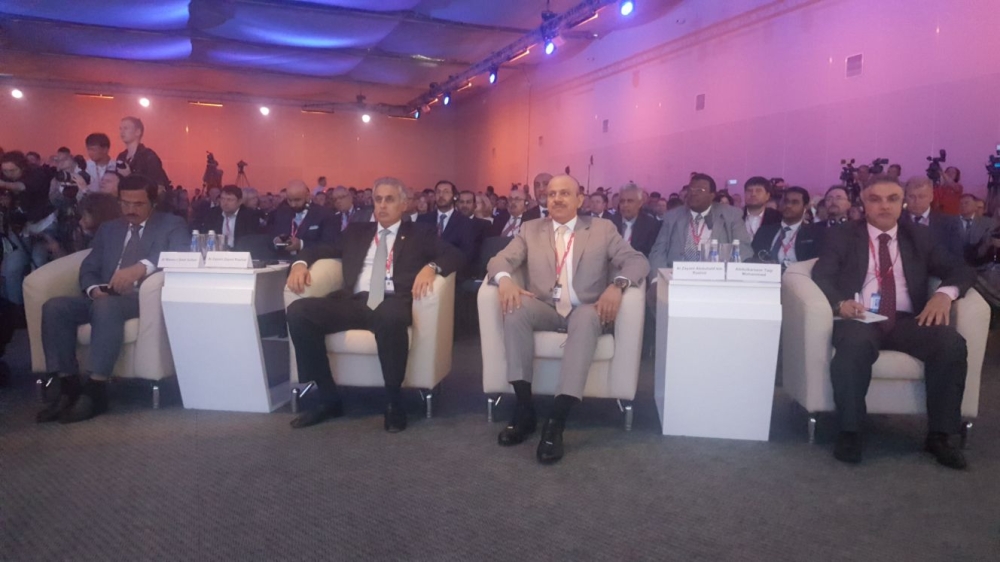 الزياني يشارك في الحلقة الحوارية للإنتاج الذكي بروسيا