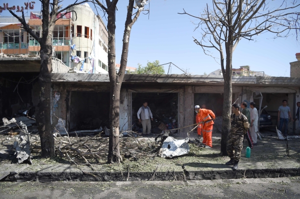 بالصور - 66 قتيلاً وجريحاً في هجوم بسيارة مفخخة لـ "طالبان" بكابول