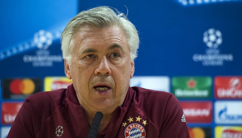 أنشيلوتي يرد على شائعات فيدال