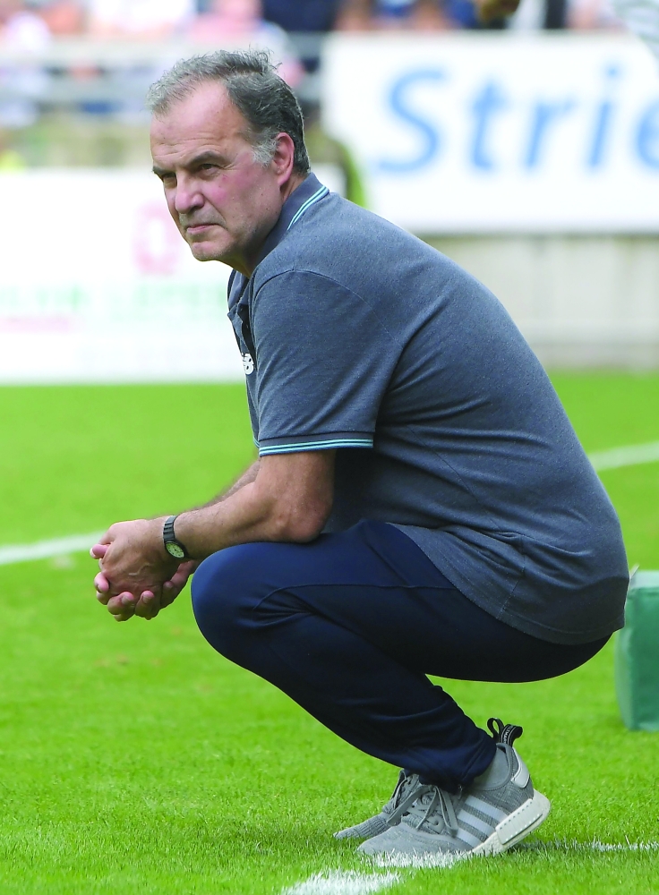 جنون بيلسا.. 3 حراس مرمى في مباراة واحدة