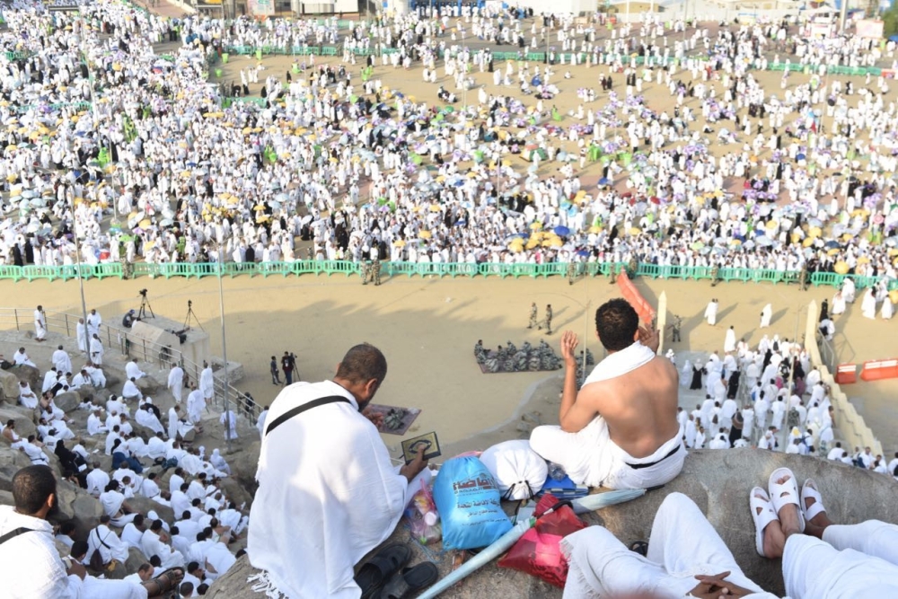 السعودية: أكثر من 2.3 مليون حاج يؤدون المناسك