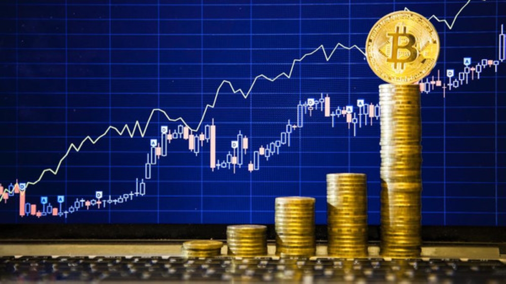 في عام واحد.. سعر BITCOIN يتضاعف 8 مرات