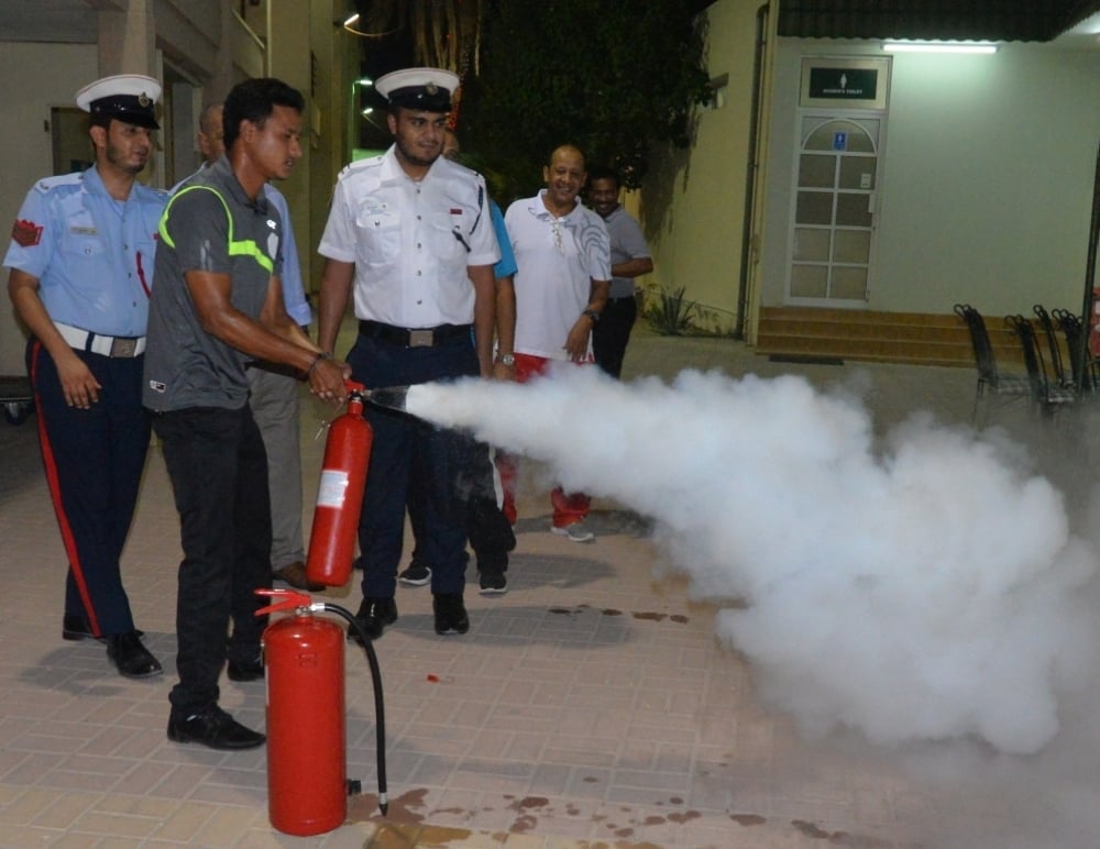 "البحرين للتنس" تشيد بدورة السلامة العامة وترتب لزيارة "الدفاع المدني"