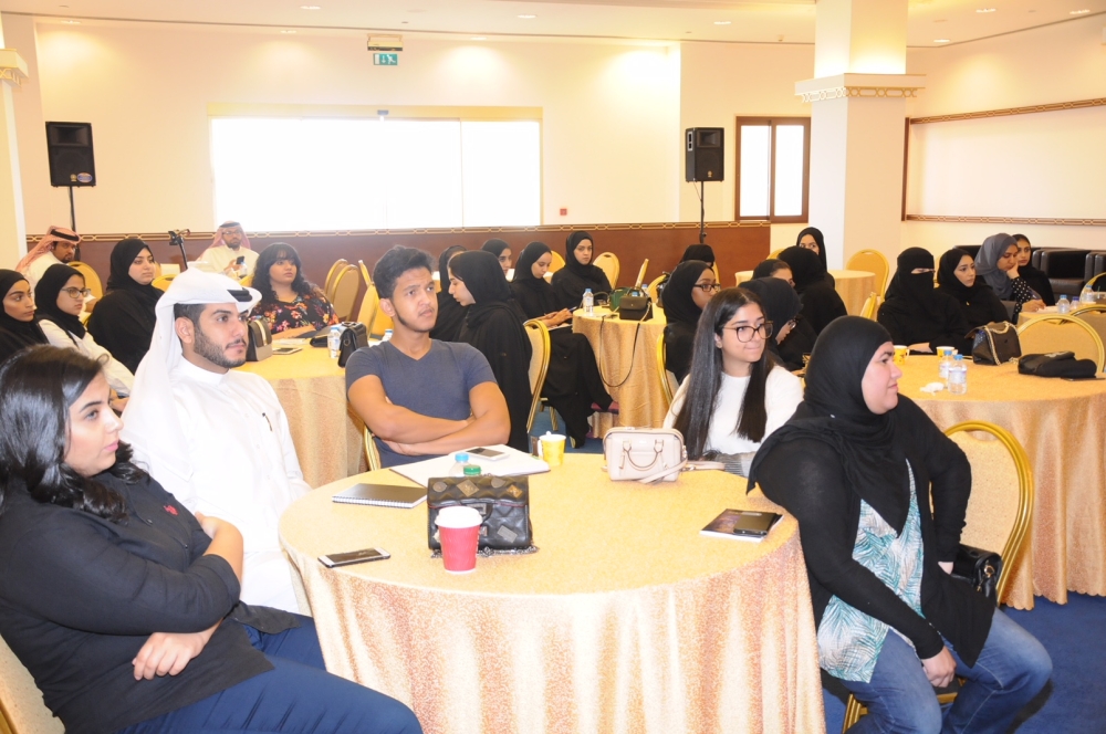 "الاستخدامات الصحافية لكاميرا الهواتف" ورشة في نادي الوطن للإعلام