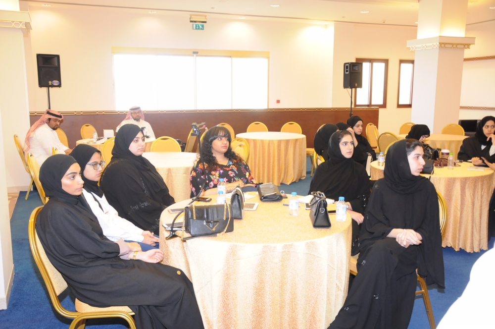 "الاستخدامات الصحافية لكاميرا الهواتف" ورشة في نادي الوطن للإعلام