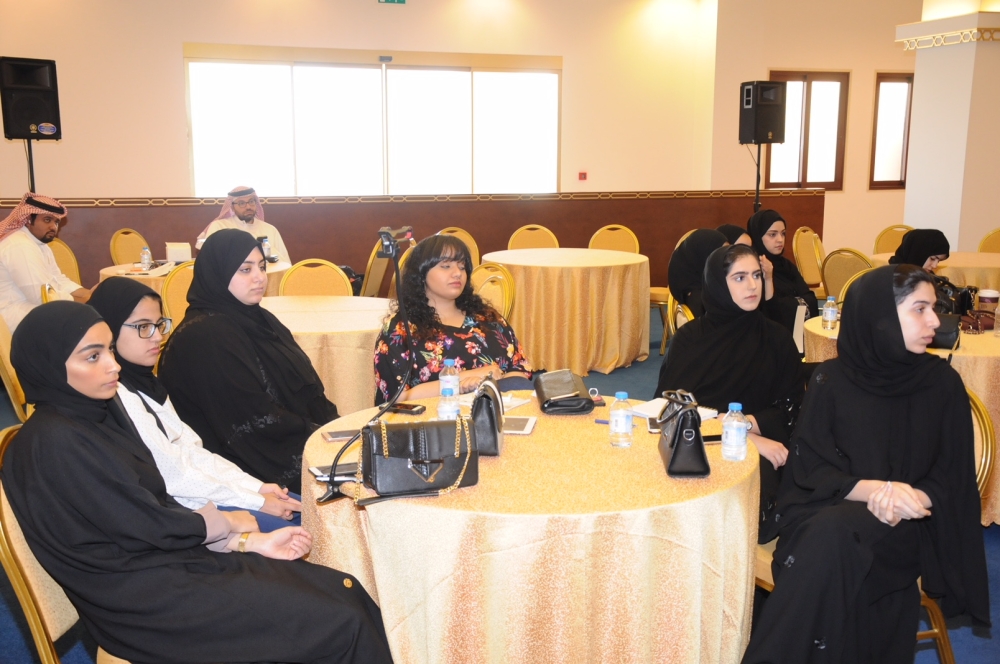 "الاستخدامات الصحافية لكاميرا الهواتف" ورشة في نادي الوطن للإعلام