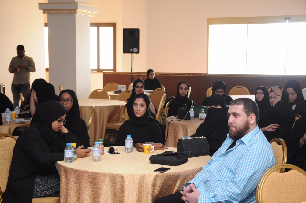 "الاستخدامات الصحافية لكاميرا الهواتف" ورشة في نادي الوطن للإعلام