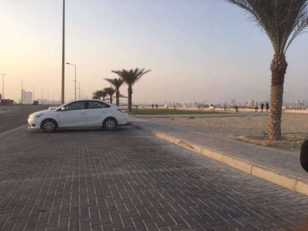 ممشى سترة.. البحر يشجع على الرياضة