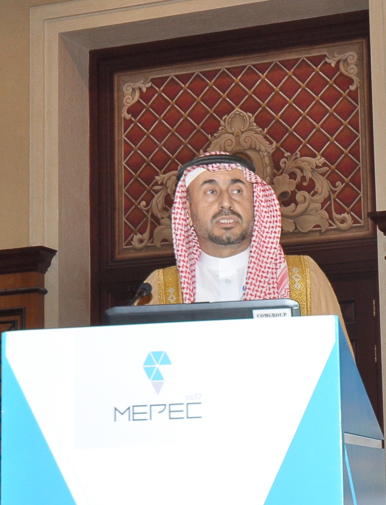 علي بن خليفة: الحكومة وفرت الإمكانيات اللازمة لتطوير "الصناعات النفطية"