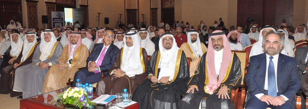 علي بن خليفة: الحكومة وفرت الإمكانيات اللازمة لتطوير "الصناعات النفطية"