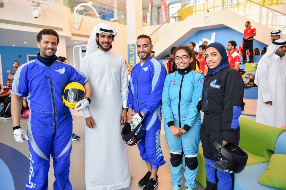 فاطمة بنت أحمد أول بحرينية بكأس العالم للطيران الحر الداخلي