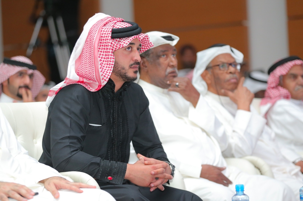 خالد بن حمد: الرعاية ساهمت بنجاح "المسرح الشبابي" وعززت جهود اللجنة المنظمة