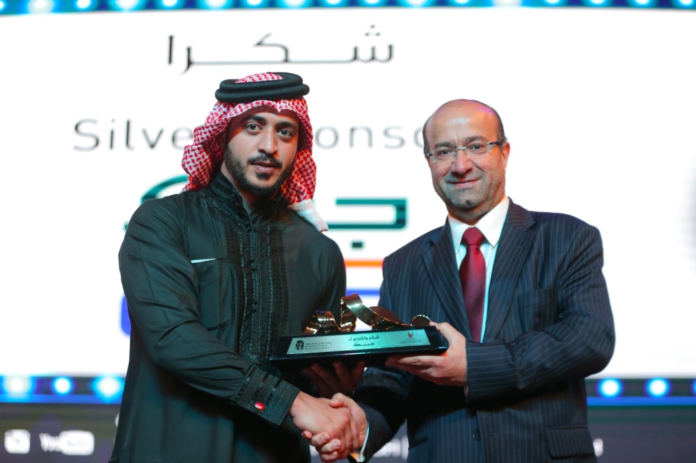 خالد بن حمد: الرعاية ساهمت بنجاح "المسرح الشبابي" وعززت جهود اللجنة المنظمة