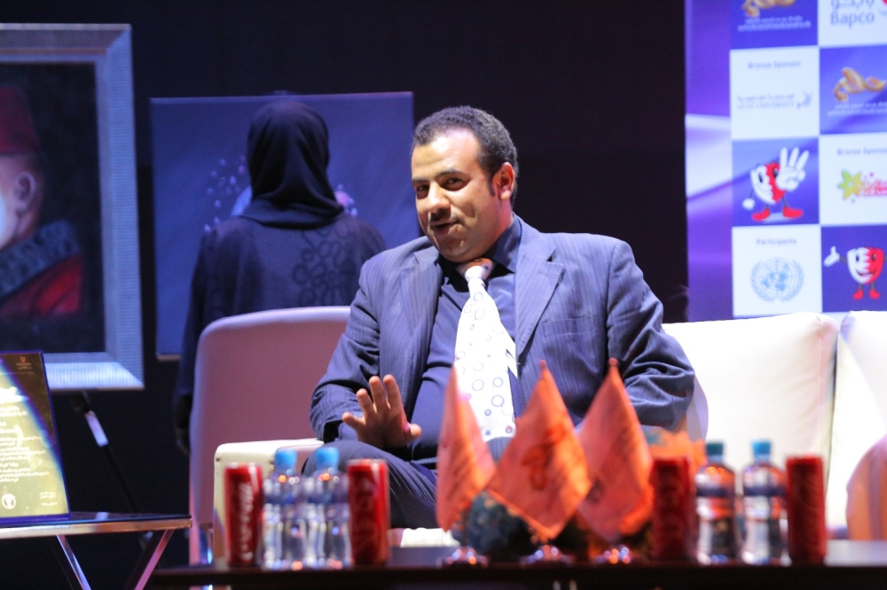 "الوطن" تحصد جائزة التغطية الإعلامية المتميزة بمهرجان "المسرح الشبابي"