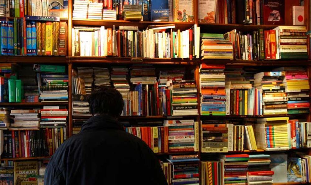 أمازال للكتاب الورقي محبوه؟