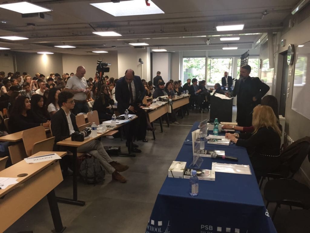 بالصور - "مؤتمر باريس العالمي" يفضح إرهاب قطر و"الإخوان"