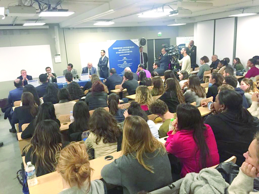 بالصور - "مؤتمر باريس العالمي" يفضح إرهاب قطر و"الإخوان"