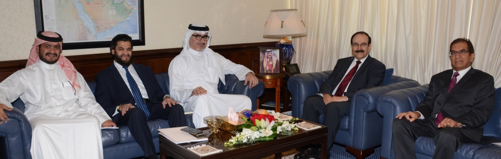 ميرزا يبحث التعاون المشترك مع الرئيس التنفيذي لـ"الاتصال الوطني"