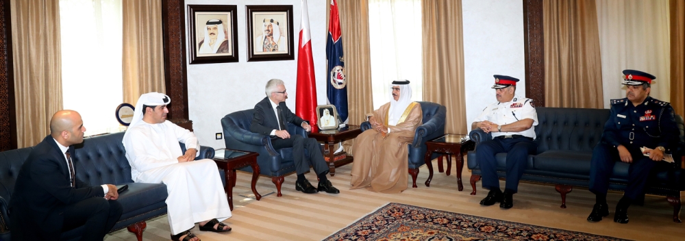 وزير الداخلية يبحث مع "الإنتربول" تبادل الخبرات وتطوير التعاون والتدريب الشرطي