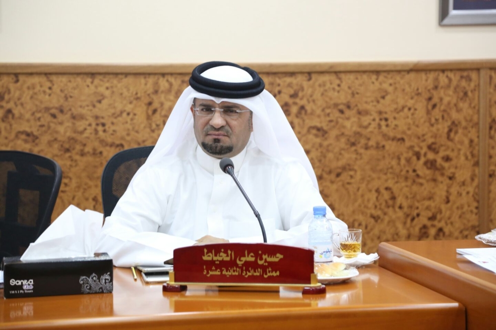 ربط الشارع الترابي بـ"اللوزي" مع "الشيخ حمد"