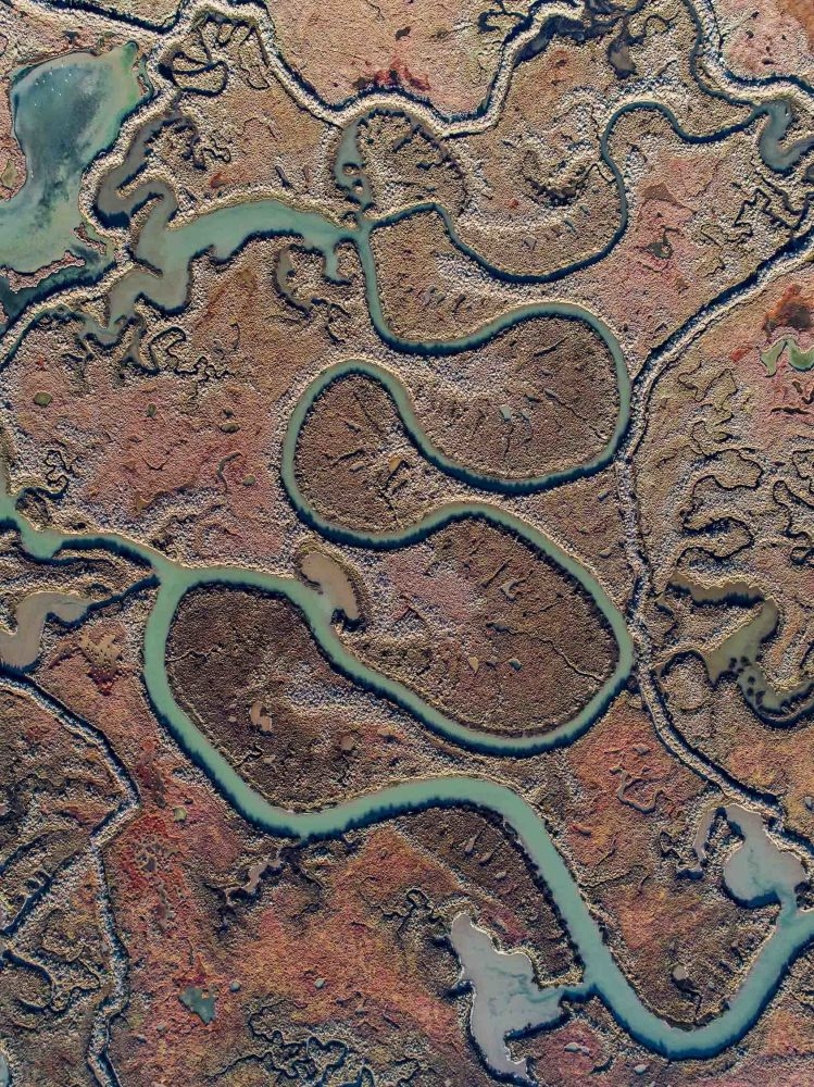 تعرّف على التصوير الجوي التجريدي.. أحدث أنواع الفنون