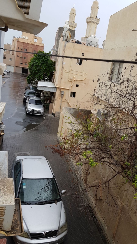 بالصور .. جانب من أمطار البحرين الخميس