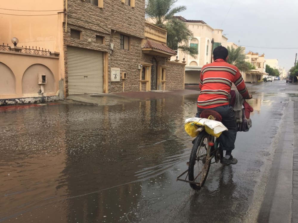 بالصور .. جانب من أمطار البحرين الخميس