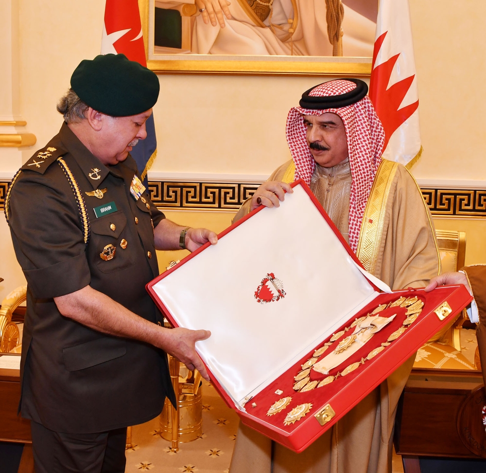 الملك: دور رائد ومسؤول لماليزيا في حفظ الأمن ونشر السلام بالعالم