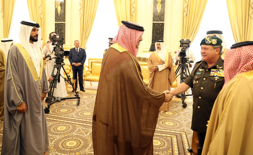 الملك: دور رائد ومسؤول لماليزيا في حفظ الأمن ونشر السلام بالعالم