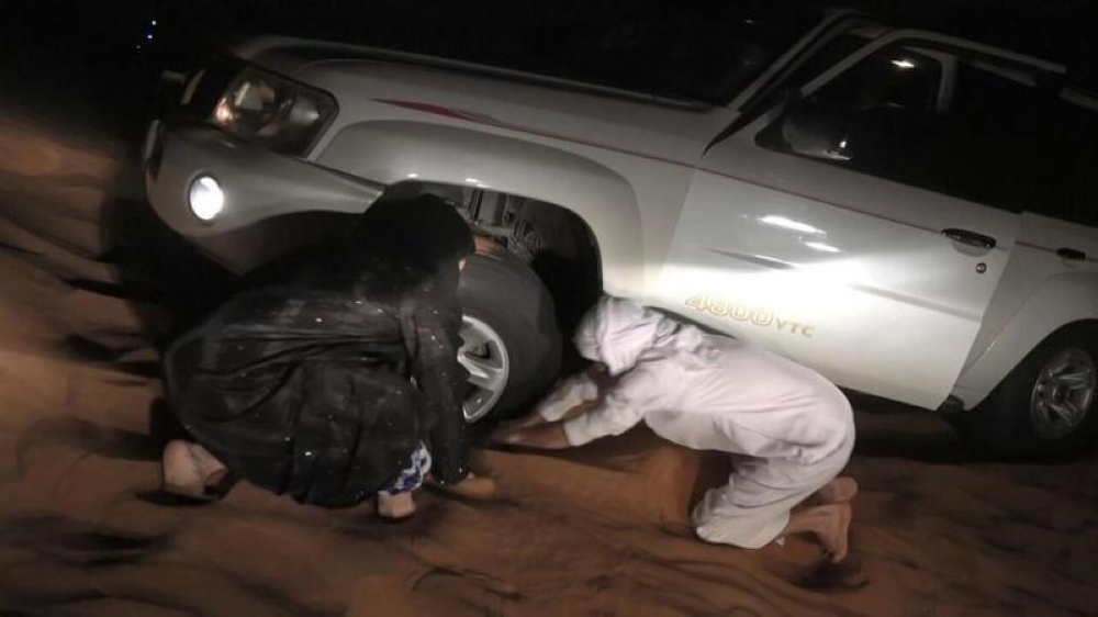 بالصور.. مخرج سعودي يصور فيلم رعب بالإمارات