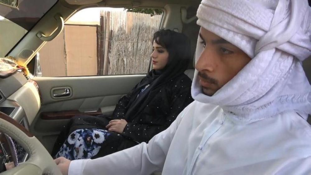 بالصور.. مخرج سعودي يصور فيلم رعب بالإمارات