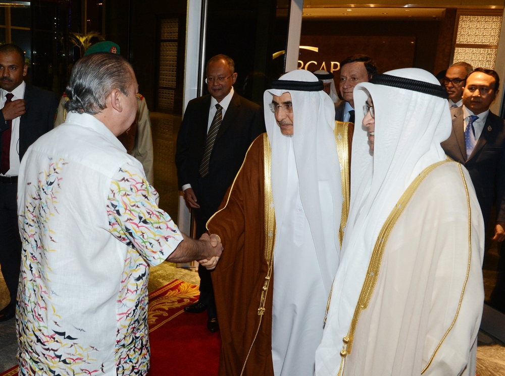 سلطان وحاكم ولاية إقليم جوهور دار التعظيم يزور "التنمية الاقتصادية"