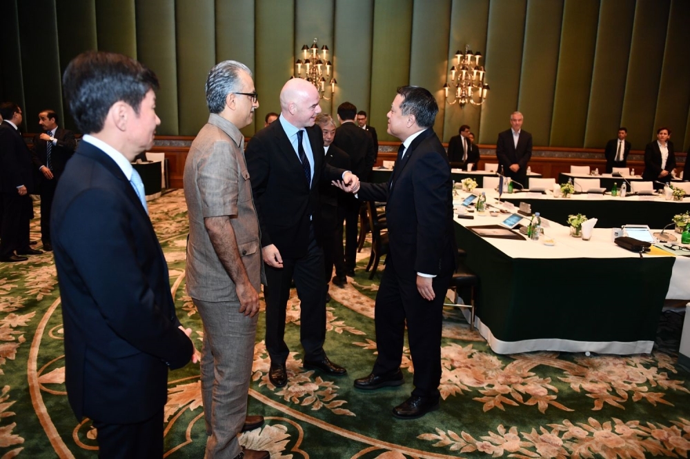 سلمان بن إبراهيم: تعميق الشراكة مع "الفيفا" لخدمة الكرة الآسيوية