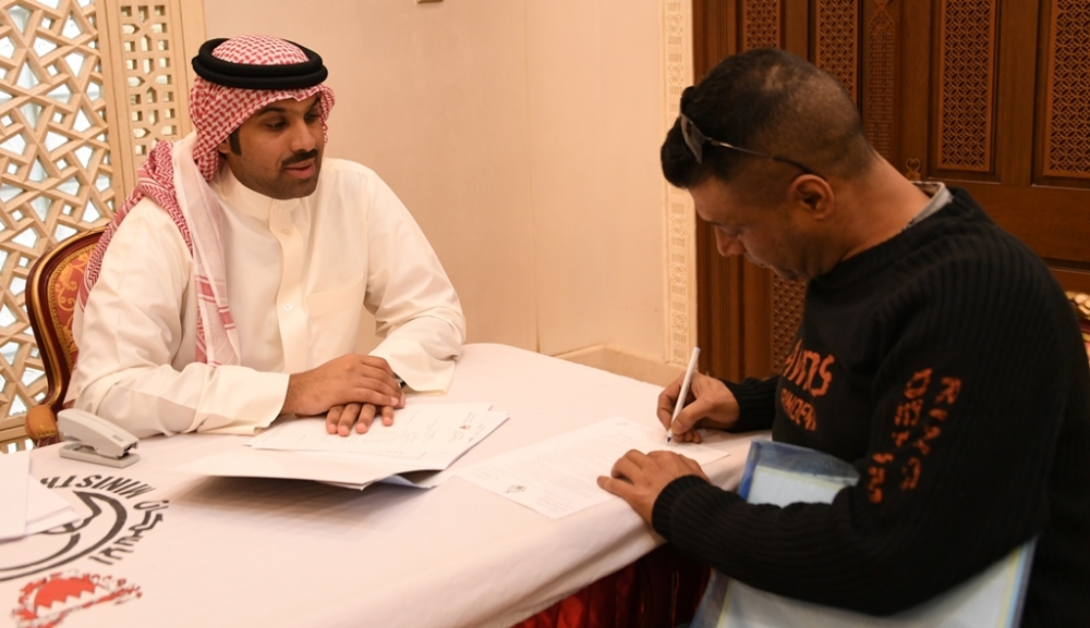 تنفيذًا لأمر ولي العهد.."الإسكان" تبدأ توزيع شقق اللوزي