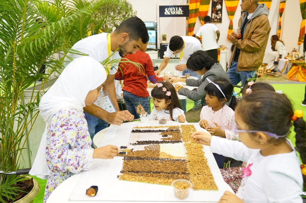 15 ألف زائر لمعرض الشوكولاتة والقهوة خلال يومين