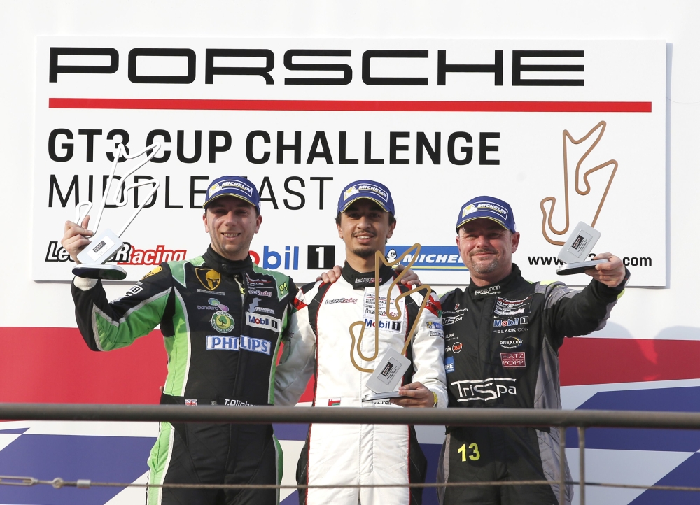 الزبير يفوز بالسباق الأول لتحدي كأس بورشه جي تي 3 الشرق الأوسط