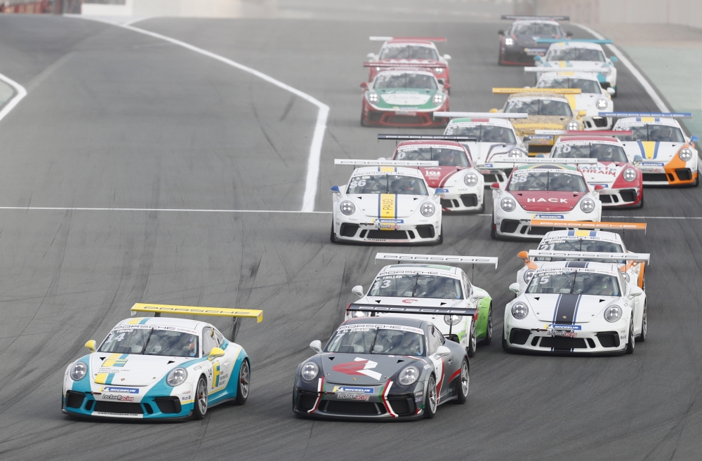 الزبير يفوز بالسباق الأول لتحدي كأس بورشه جي تي 3 الشرق الأوسط