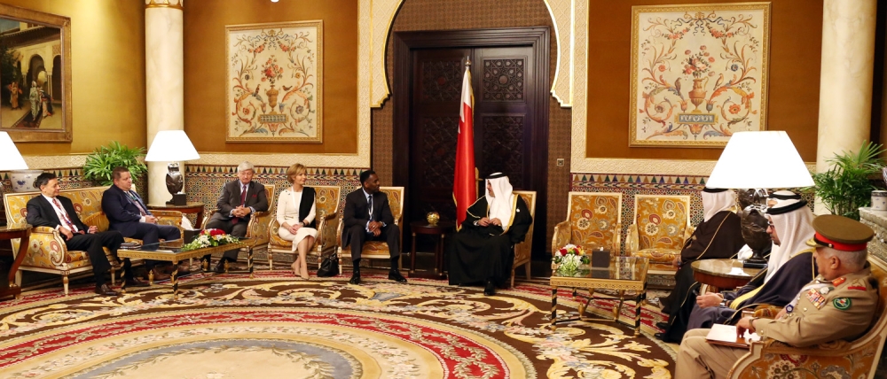 ولي العهد: مشاركة المؤسسات العالمية بحوار المنامة يؤكد أهميته في حفظ أمن المنطقة