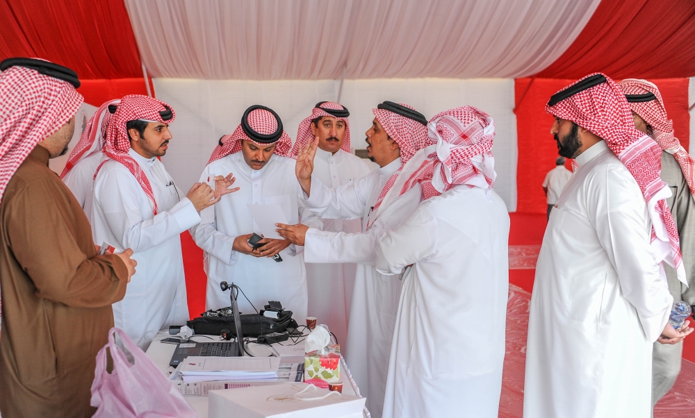 4 يناير..انطلاق مسابقة "البحرين للصقور"..وبدء الأشواط التأهيلية الخميس