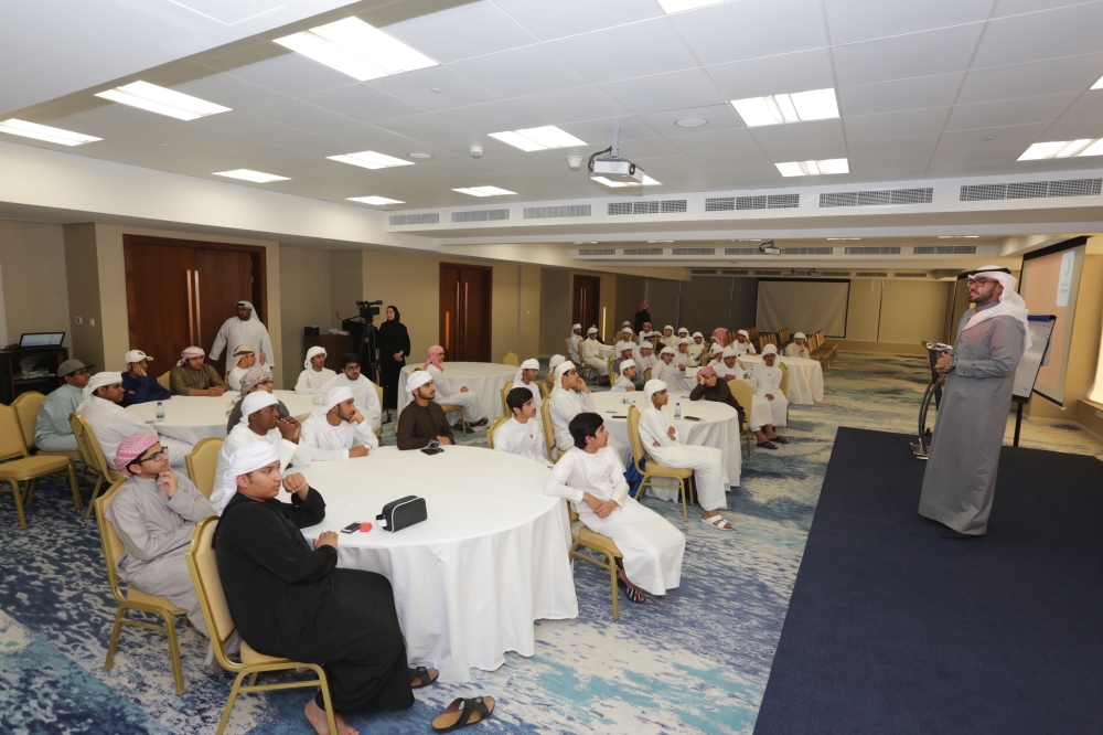 "الكلمة الطيبة البحرينية" تطلع على خبرات "سفراء وطني الإمارات"