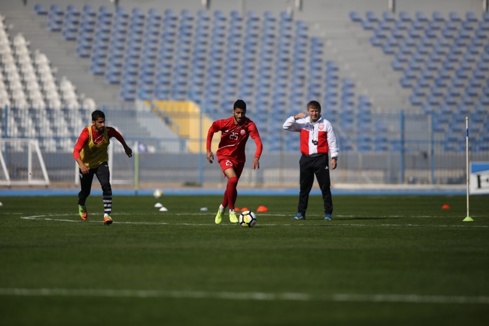 تدريبان منفصلان لـ"الأحمر".. والخميس ختام التحضير للجولة الثالثة بـ"خليجي 23"